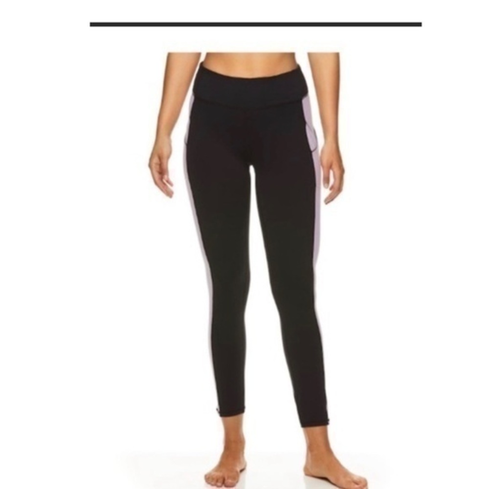 NWT GAIAM The OM FIT 7/8 Leggings Yoga Pants Workout active Athletic New